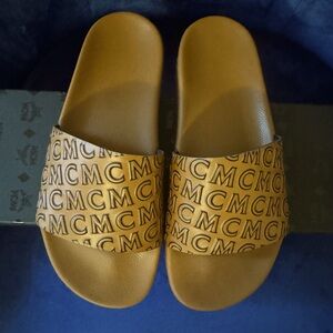 MCM VISETO SLIDES, cognac, size 9